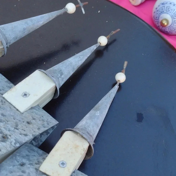 3 miniature Bird Houses - Picture 3 of 3